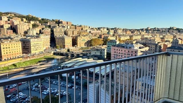 appartamento in vendita a Genova in zona Marassi