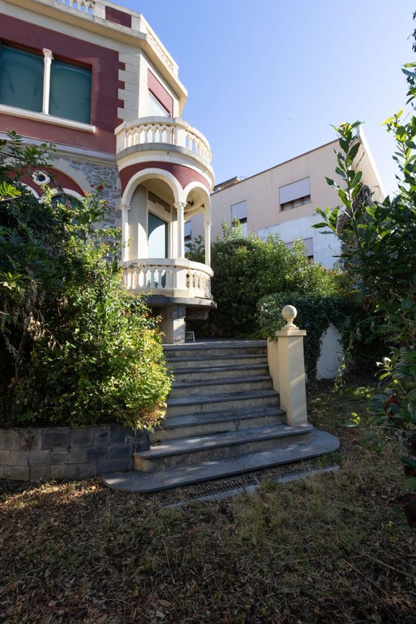 casa indipendente in vendita a Genova in zona Pegli