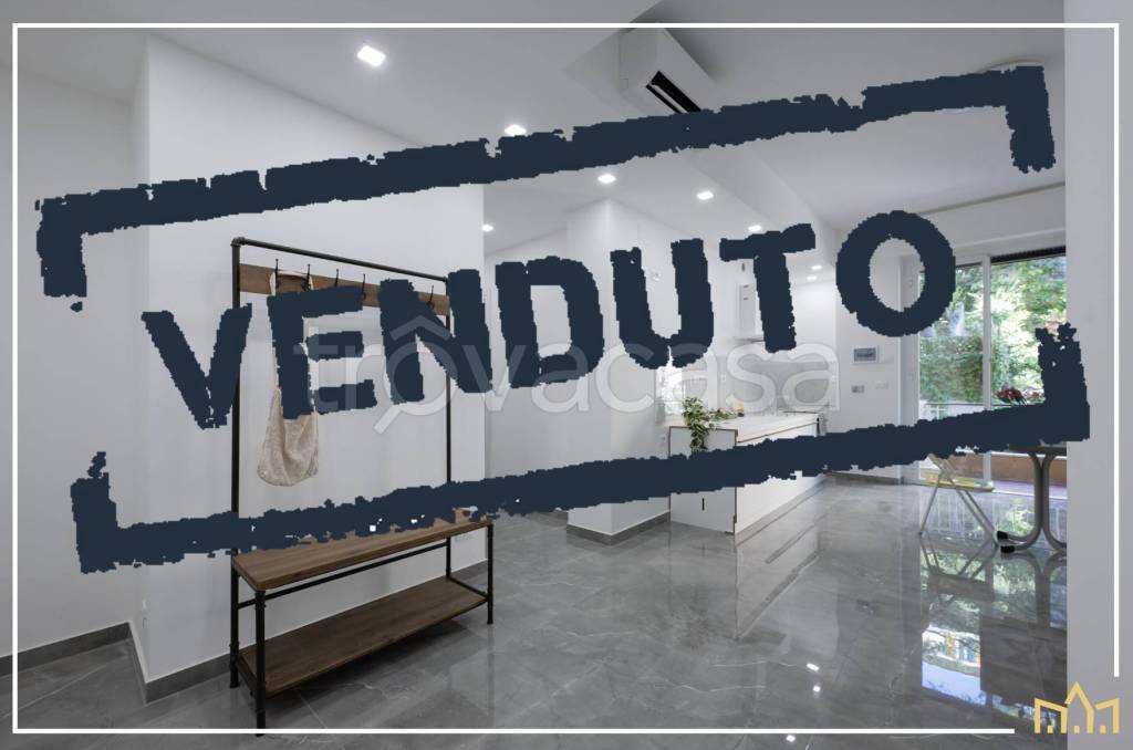 appartamento in vendita a Genova in zona Sturla