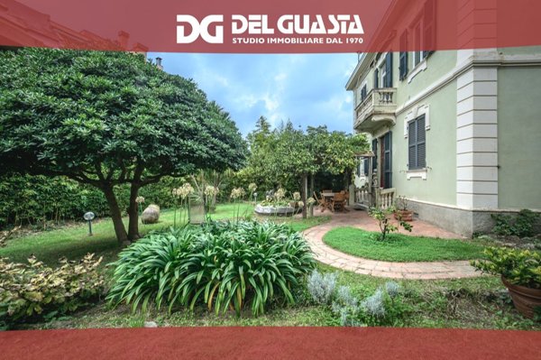 casa indipendente in vendita a Genova