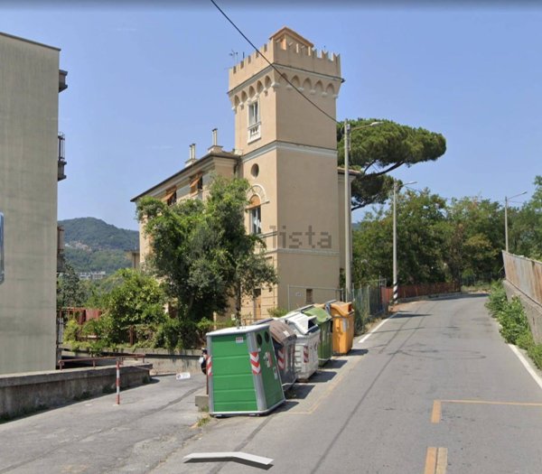 appartamento in vendita a Genova in zona Molassana