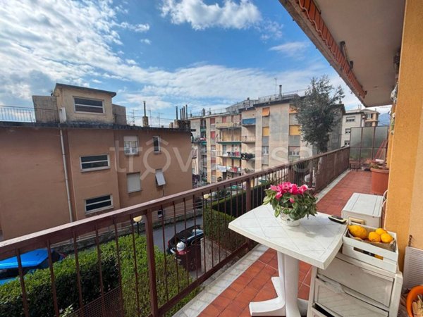 appartamento in vendita a Genova in zona Pegli