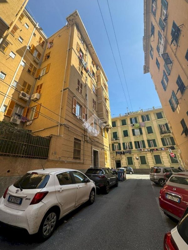 appartamento in vendita a Genova in zona Sampierdarena
