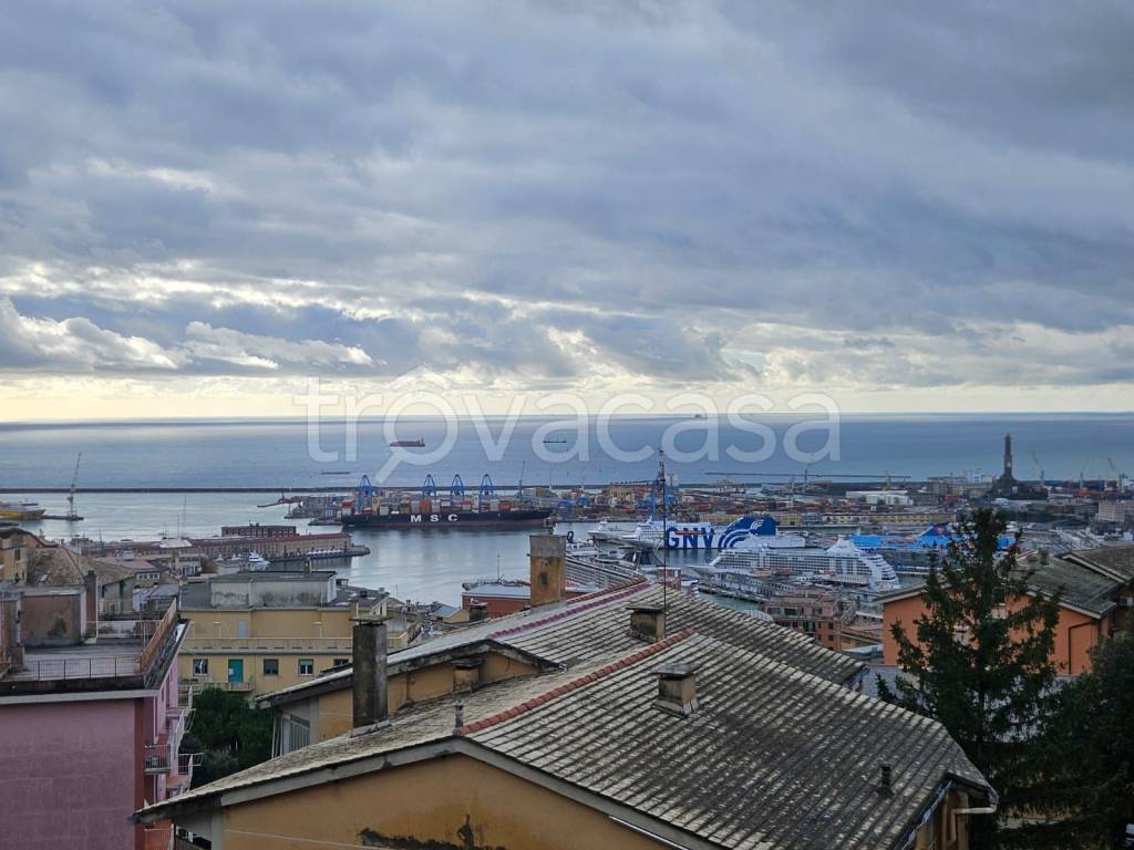 appartamento in vendita a Genova in zona Oregina