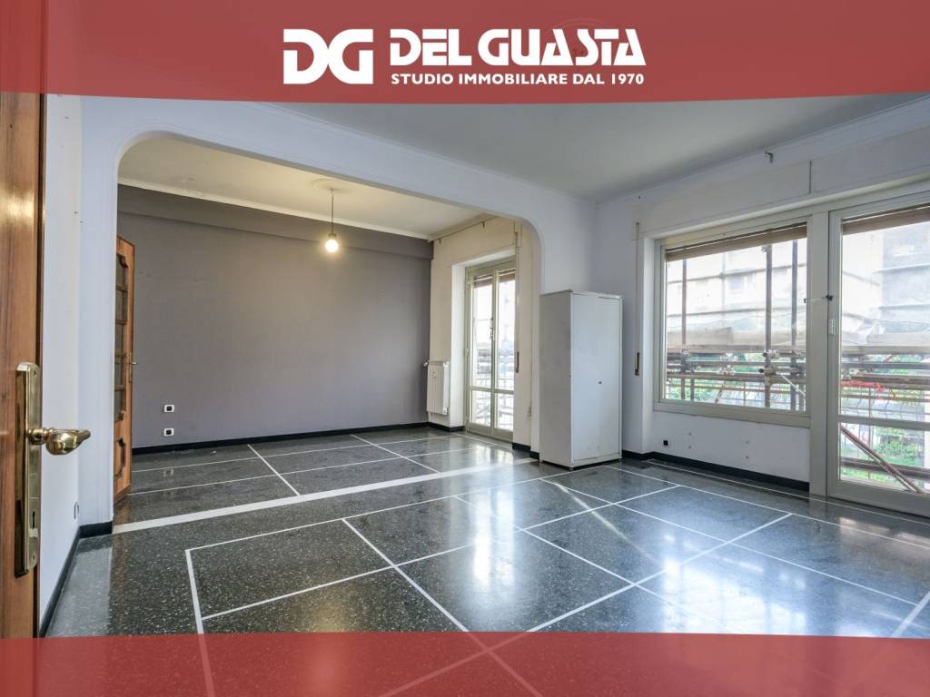 appartamento in vendita a Genova in zona Sturla