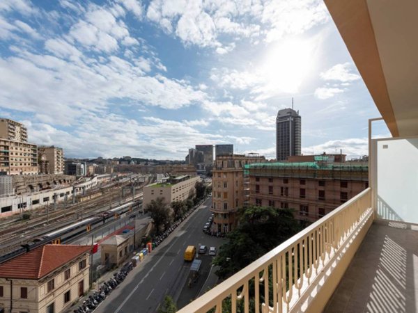 appartamento in vendita a Genova in zona San Vincenzo