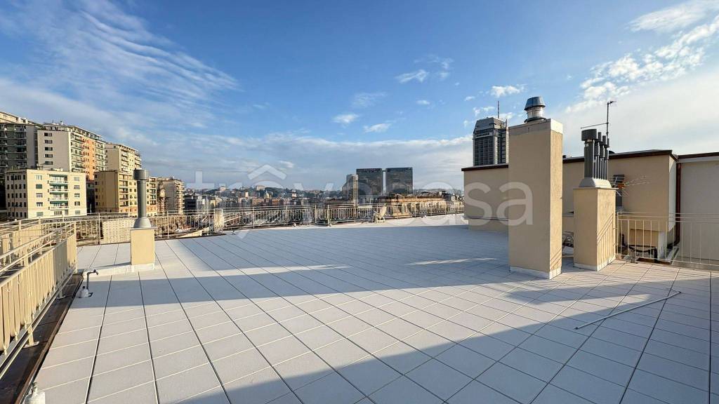 appartamento in vendita a Genova in zona San Vincenzo