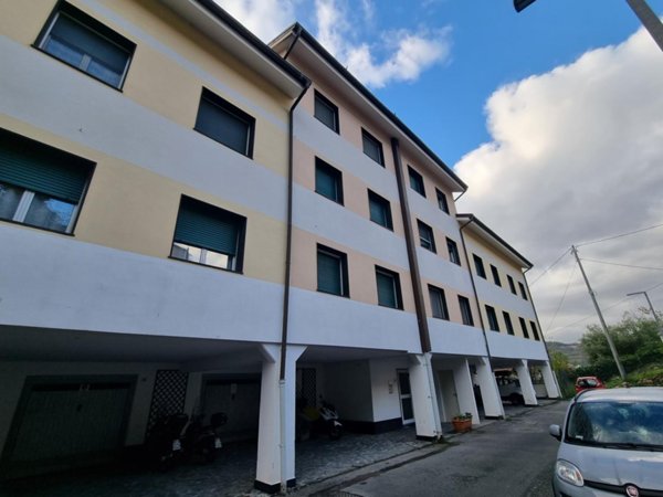 appartamento in vendita a Genova in zona Struppa