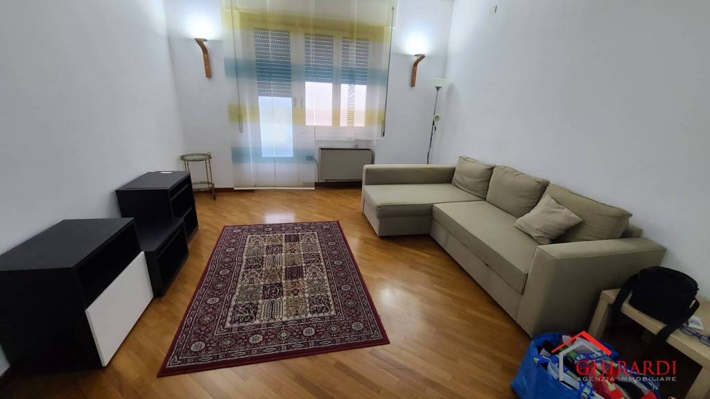 appartamento in vendita a Genova in zona Sestri Ponente