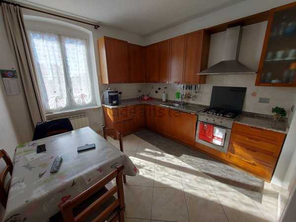 appartamento in vendita a Genova in zona Sestri Ponente