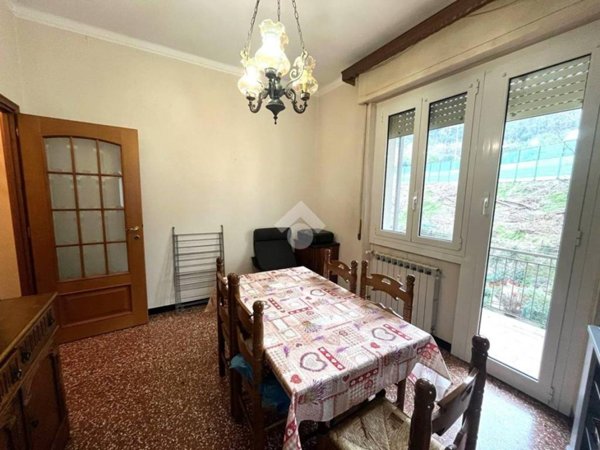 appartamento in vendita a Genova in zona Rivarolo
