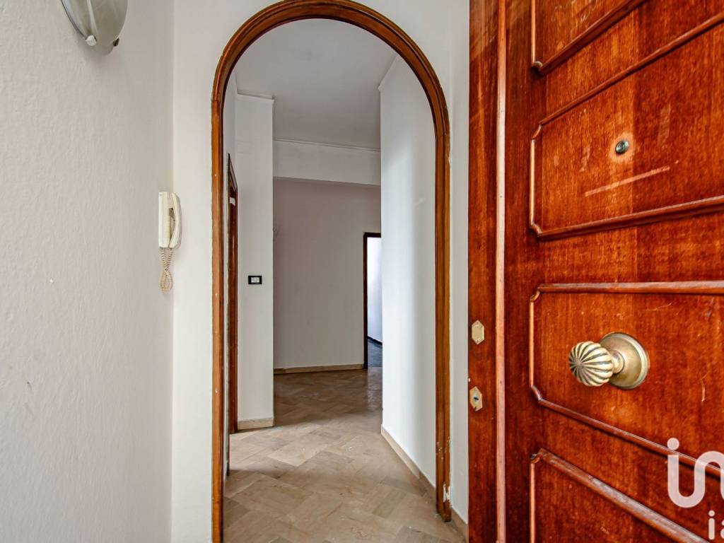 appartamento in vendita a Genova in zona Sampierdarena