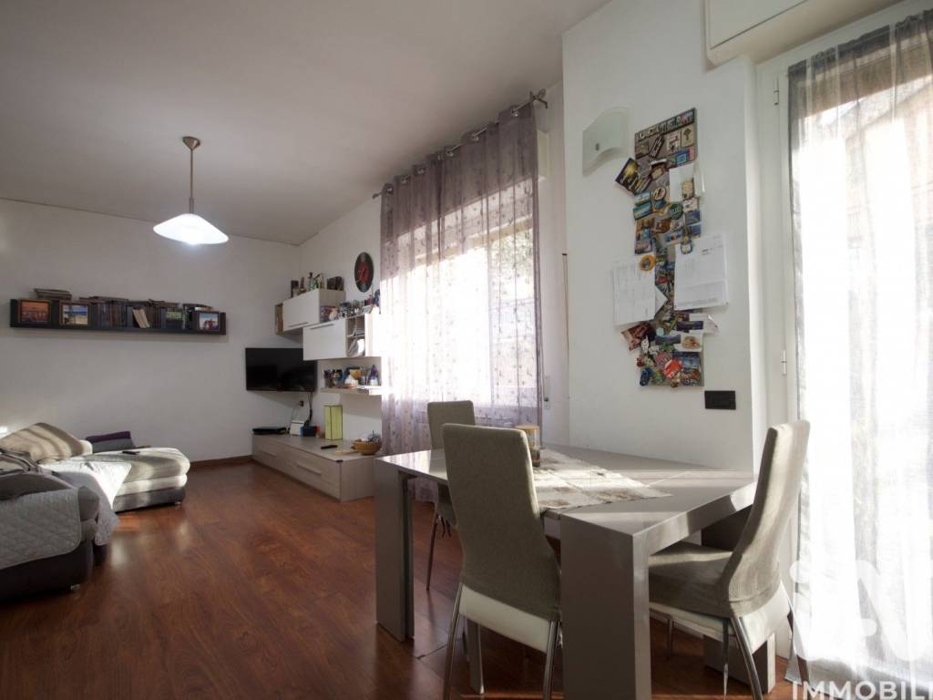 appartamento in vendita a Genova in zona Molassana