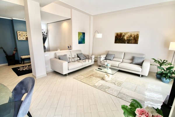 appartamento in vendita a Genova in zona Castelletto