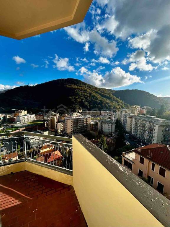 appartamento in vendita a Genova in zona Molassana