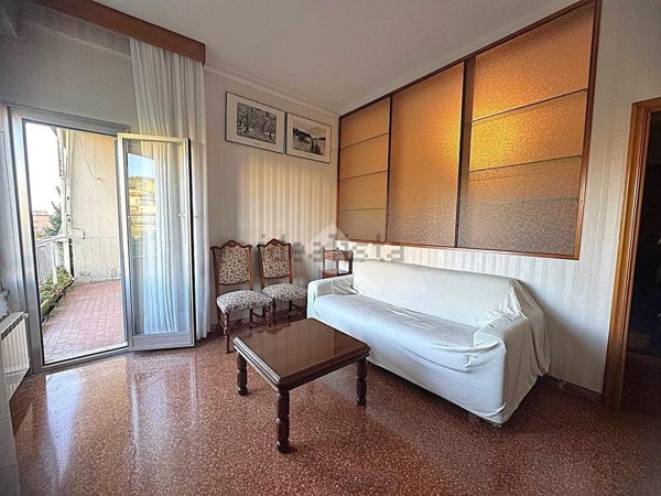 appartamento in vendita a Genova in zona Sturla