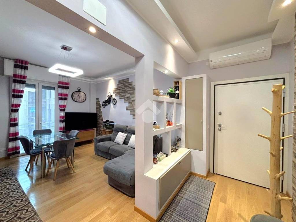 appartamento in vendita a Genova in zona Lagaccio / Granarolo