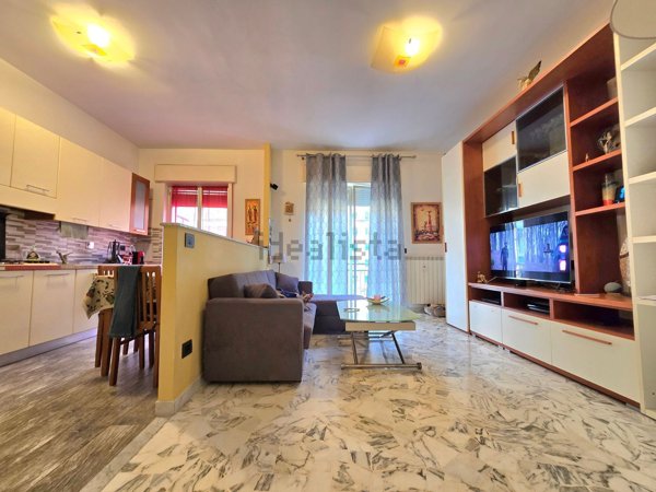 appartamento in vendita a Genova in zona Lagaccio / Granarolo