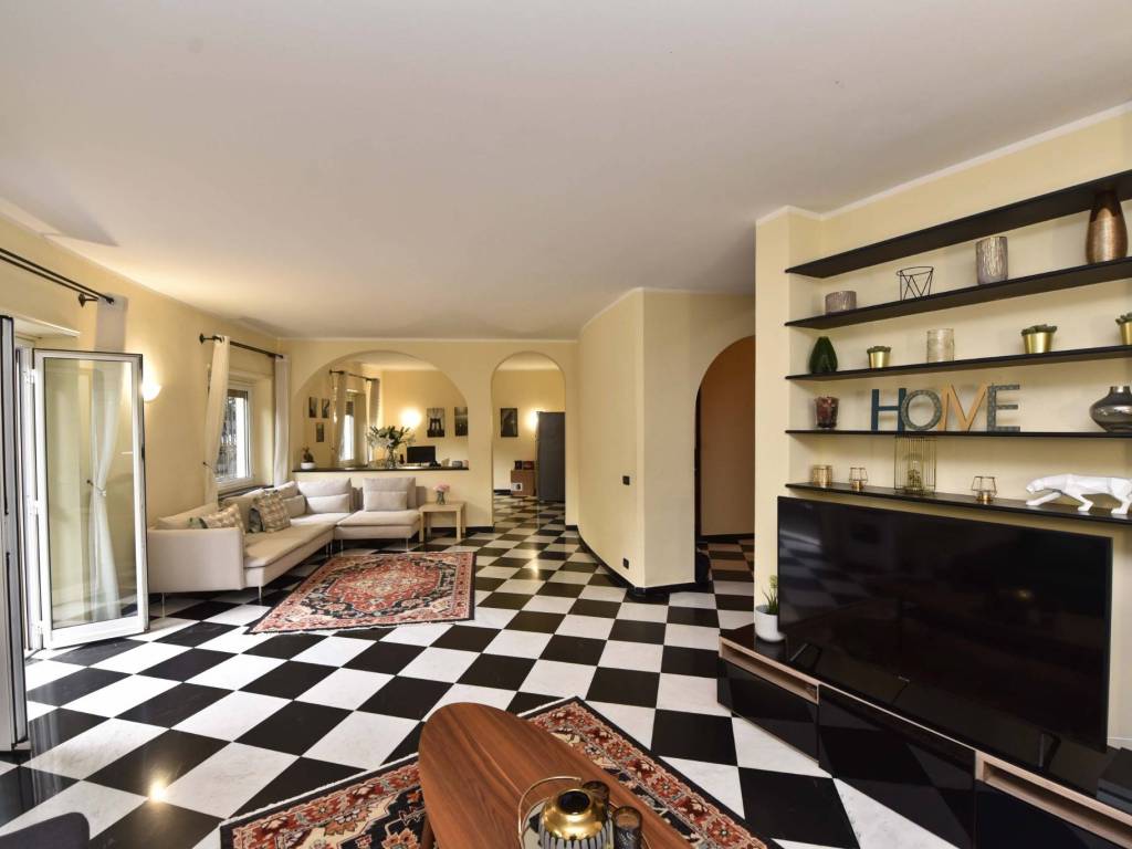 appartamento in vendita a Genova in zona Albaro