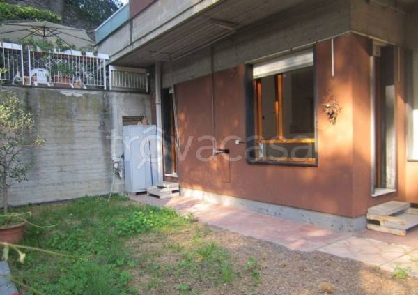 appartamento in vendita a Genova in zona Sestri Ponente