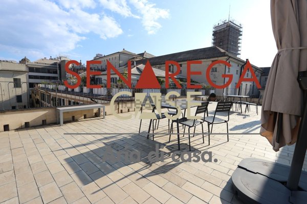 appartamento in vendita a Genova in zona Sottoripa / Maddalena / Molo