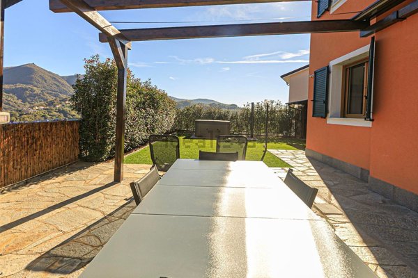 appartamento in vendita a Genova in zona Bolzaneto