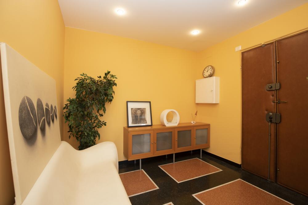 appartamento in vendita a Genova in zona Carignano