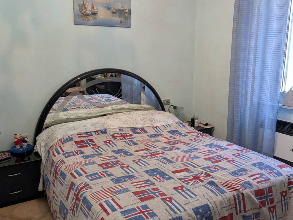 appartamento in vendita a Genova in zona Rivarolo