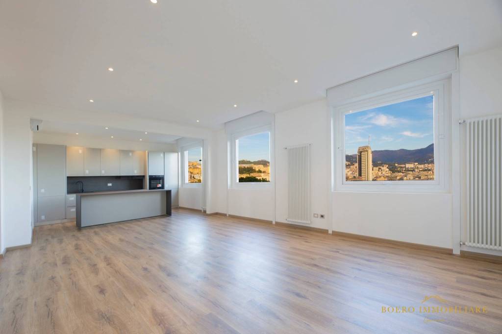 appartamento in vendita a Genova in zona Carignano