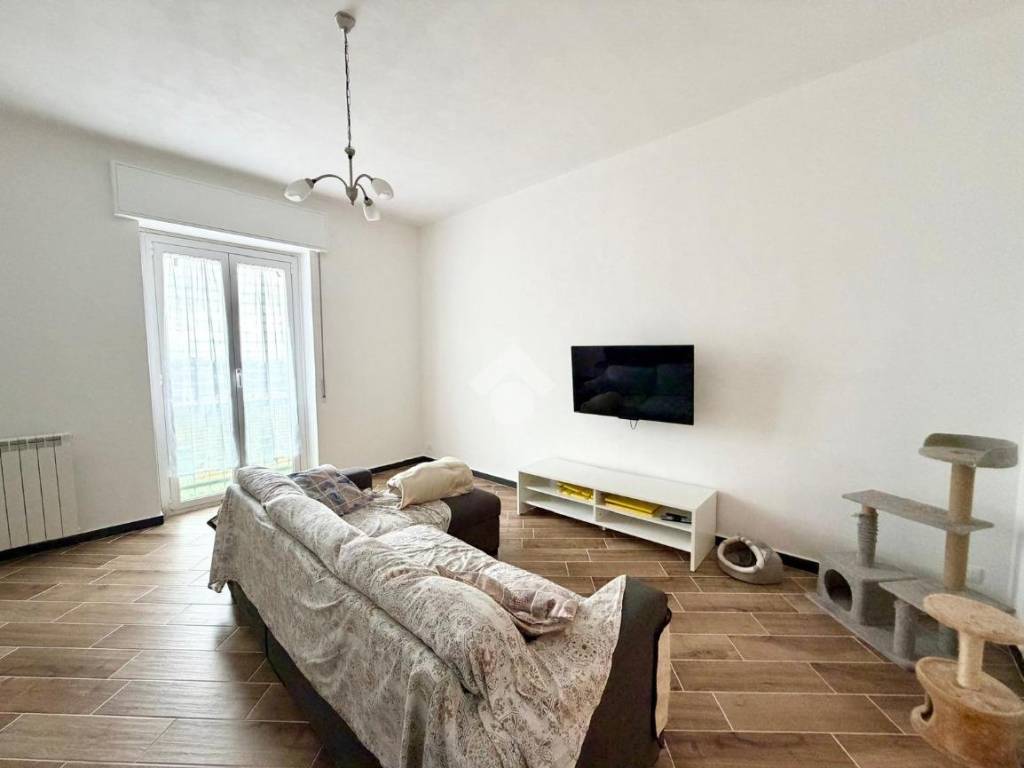 appartamento in vendita a Genova in zona Cornigliano