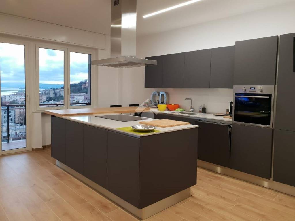 appartamento in vendita a Genova in zona Sestri Ponente