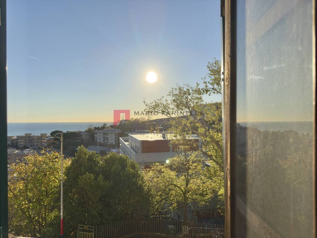 appartamento in vendita a Genova in zona Lagaccio / Granarolo