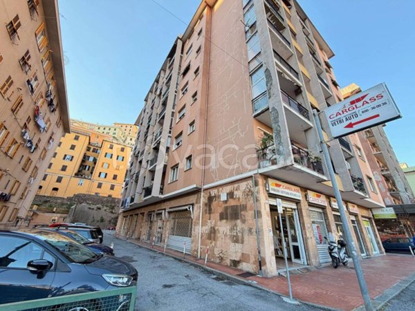 appartamento in vendita a Genova in zona Staglieno