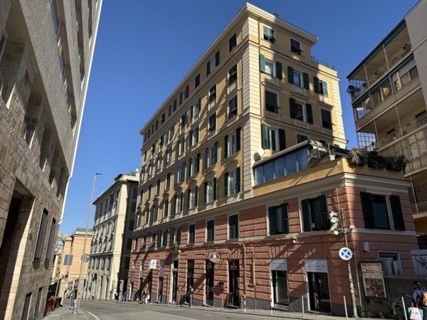appartamento in vendita a Genova in zona Carignano