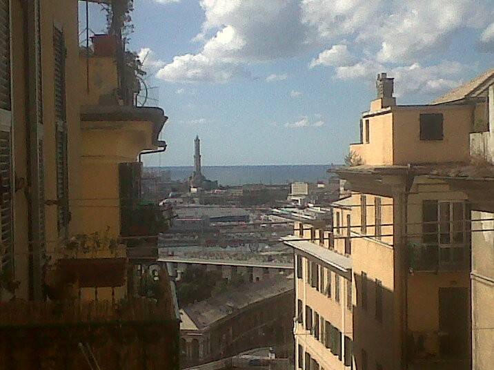 appartamento in vendita a Genova in zona Lagaccio / Granarolo