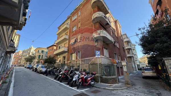 appartamento in vendita a Genova in zona Pegli