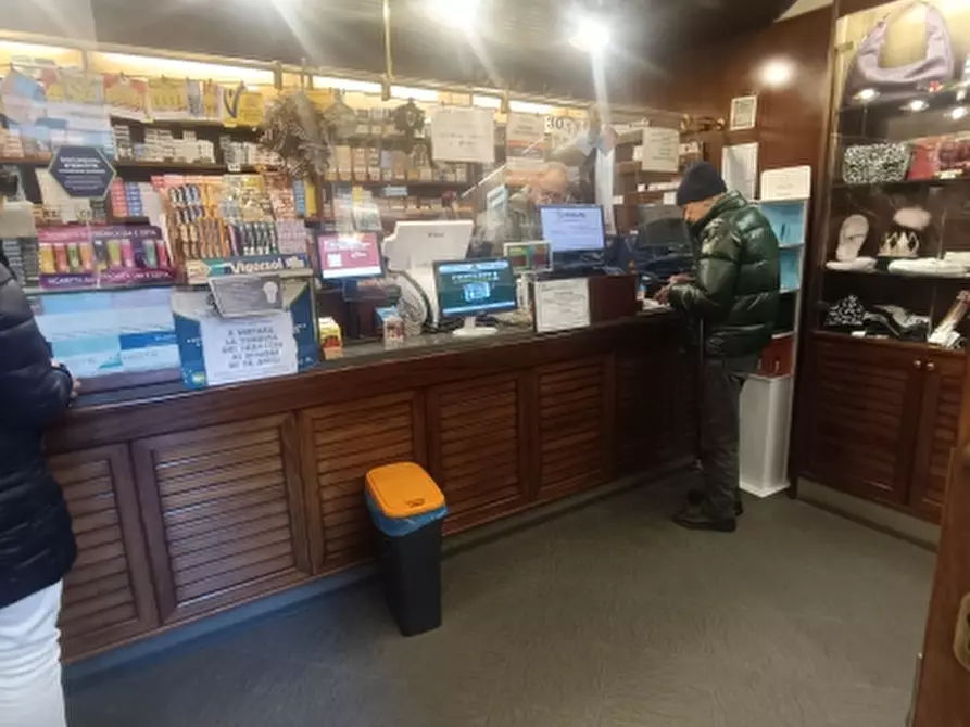 negozio in vendita a Genova in zona Sampierdarena