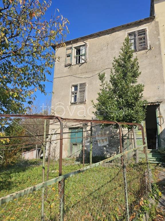 casa indipendente in vendita a Genova in zona Cornigliano