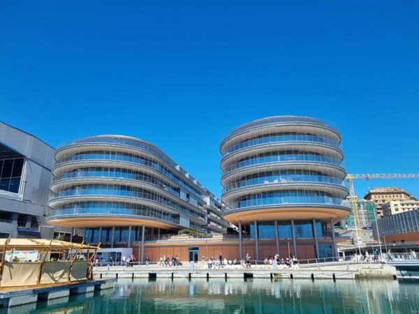 appartamento in vendita a Genova in zona Carignano