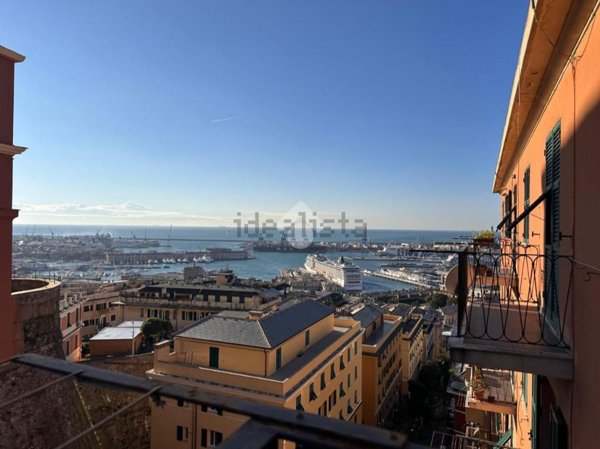 appartamento in vendita a Genova in zona Lagaccio / Granarolo