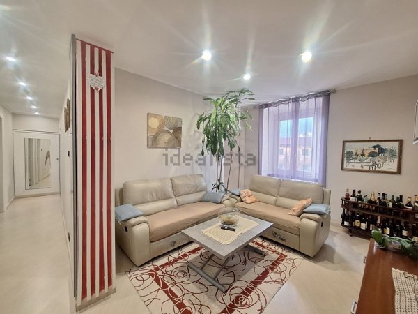 appartamento in vendita a Genova in zona Bolzaneto