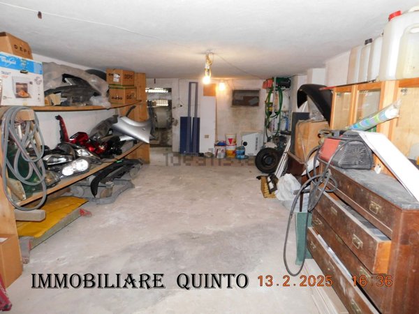 appartamento in vendita a Genova in zona Quinto al Mare