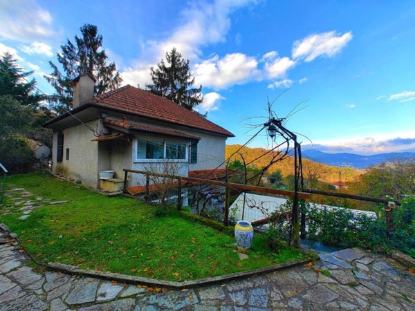 casa indipendente in vendita a Genova in zona San Desiderio