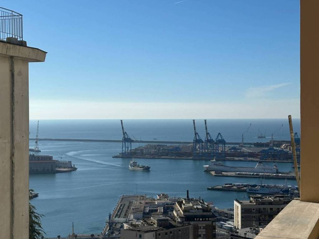 appartamento in vendita a Genova in zona DiNegro