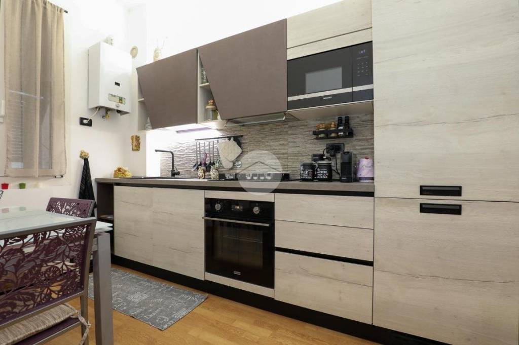 appartamento in vendita a Genova in zona Castelletto