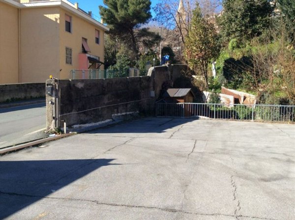 casa indipendente in vendita a Genova in zona Sestri Ponente