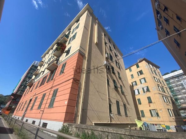 appartamento in vendita a Genova in zona Staglieno