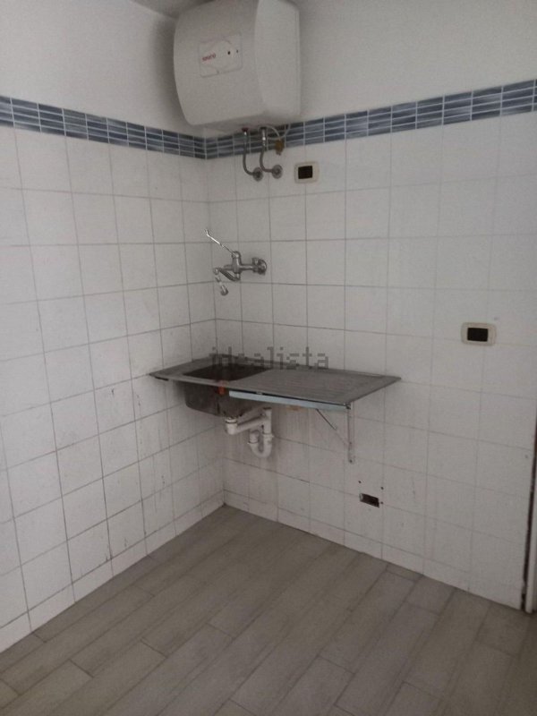 negozio in vendita a Genova in zona Quezzi