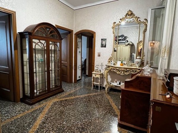 appartamento in vendita a Genova in zona Marassi