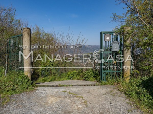 casa indipendente in vendita a Genova in zona Lagaccio / Granarolo